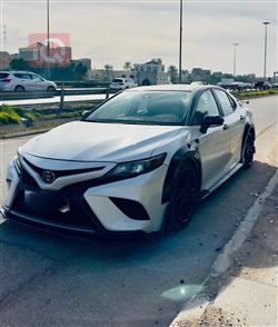 تۆیۆتا کامری